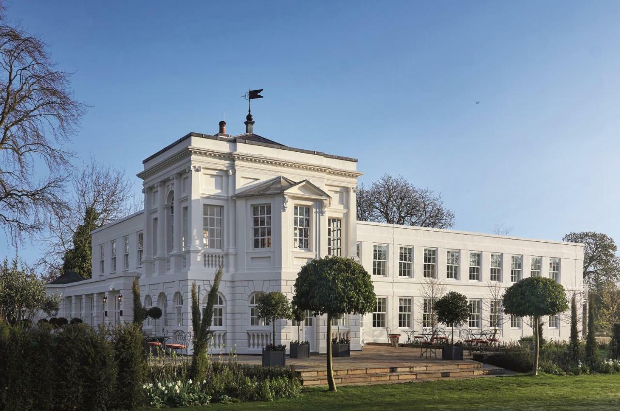 Monkey Island Estate - Small Luxury Hotels Of The World Bray Luaran gambar The main building of the university
